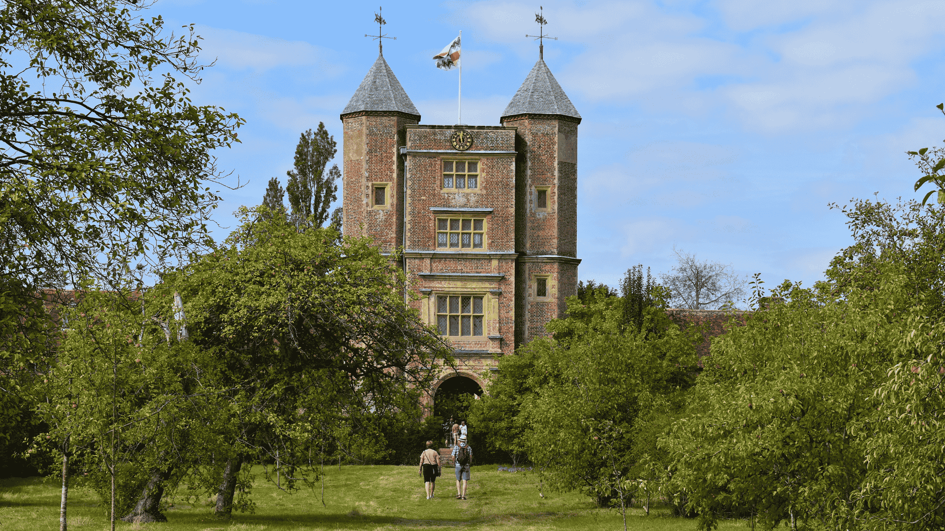 sissinghurst castle tour